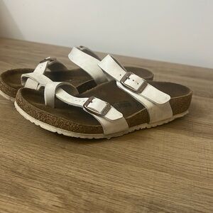 Birkenstock, white sandals, kids sz 2